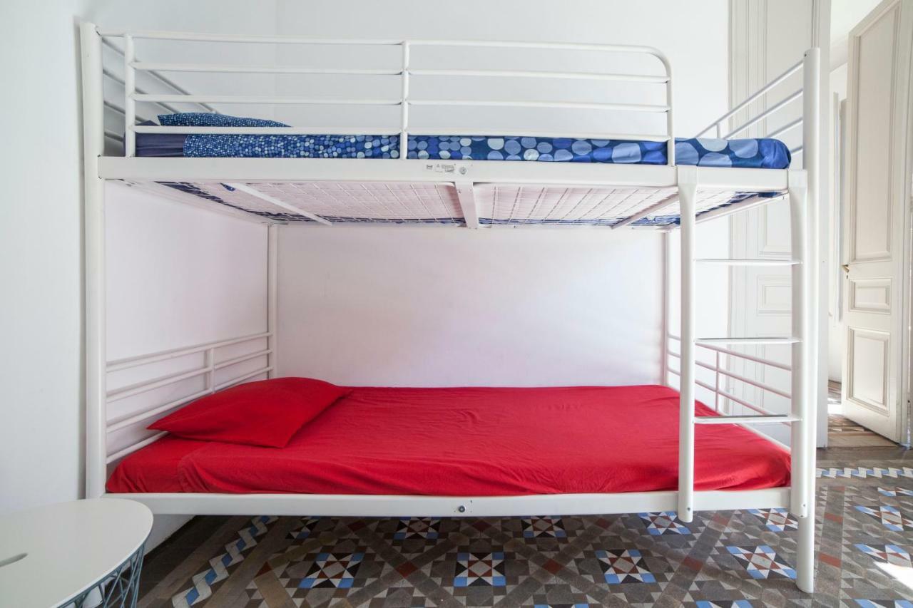 Apartamento Modernista para Grupos Barcelona Bagian luar foto