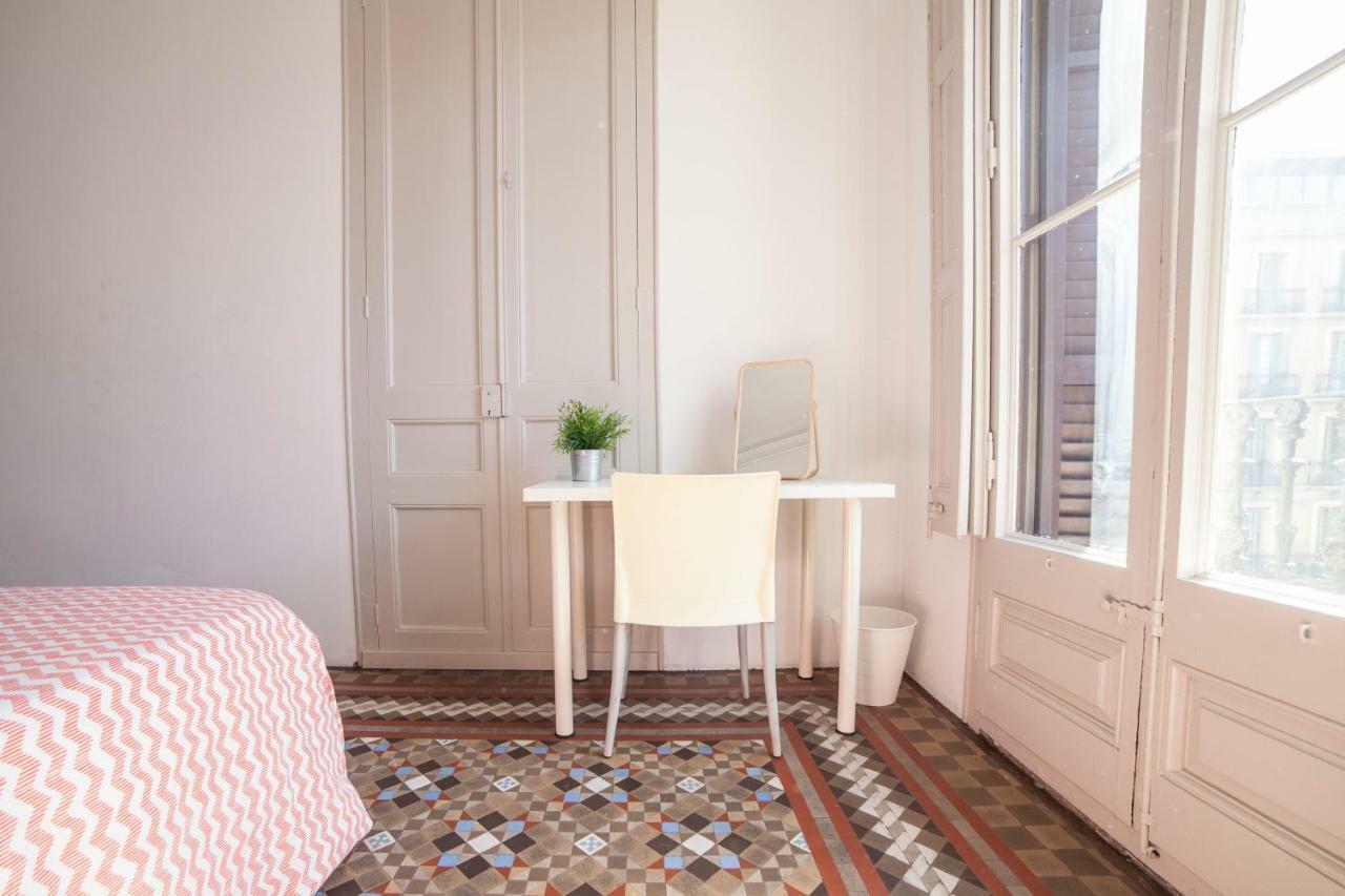 Apartamento Modernista para Grupos Barcelona Bagian luar foto